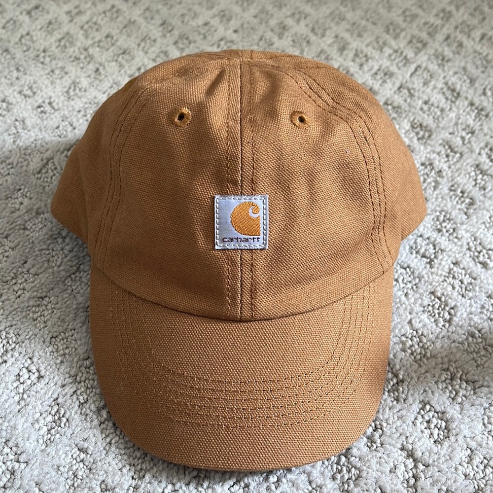 Brown carhartt hat, size infant